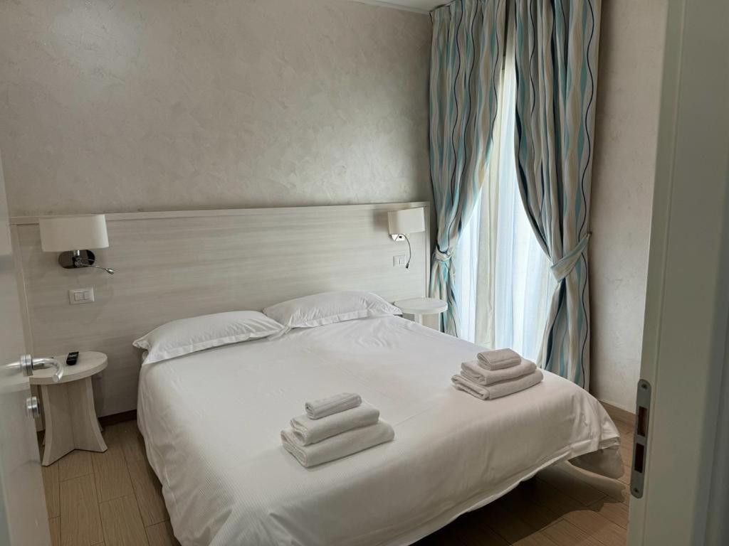 Marina Beach Aparthotel Rimini Exterior photo