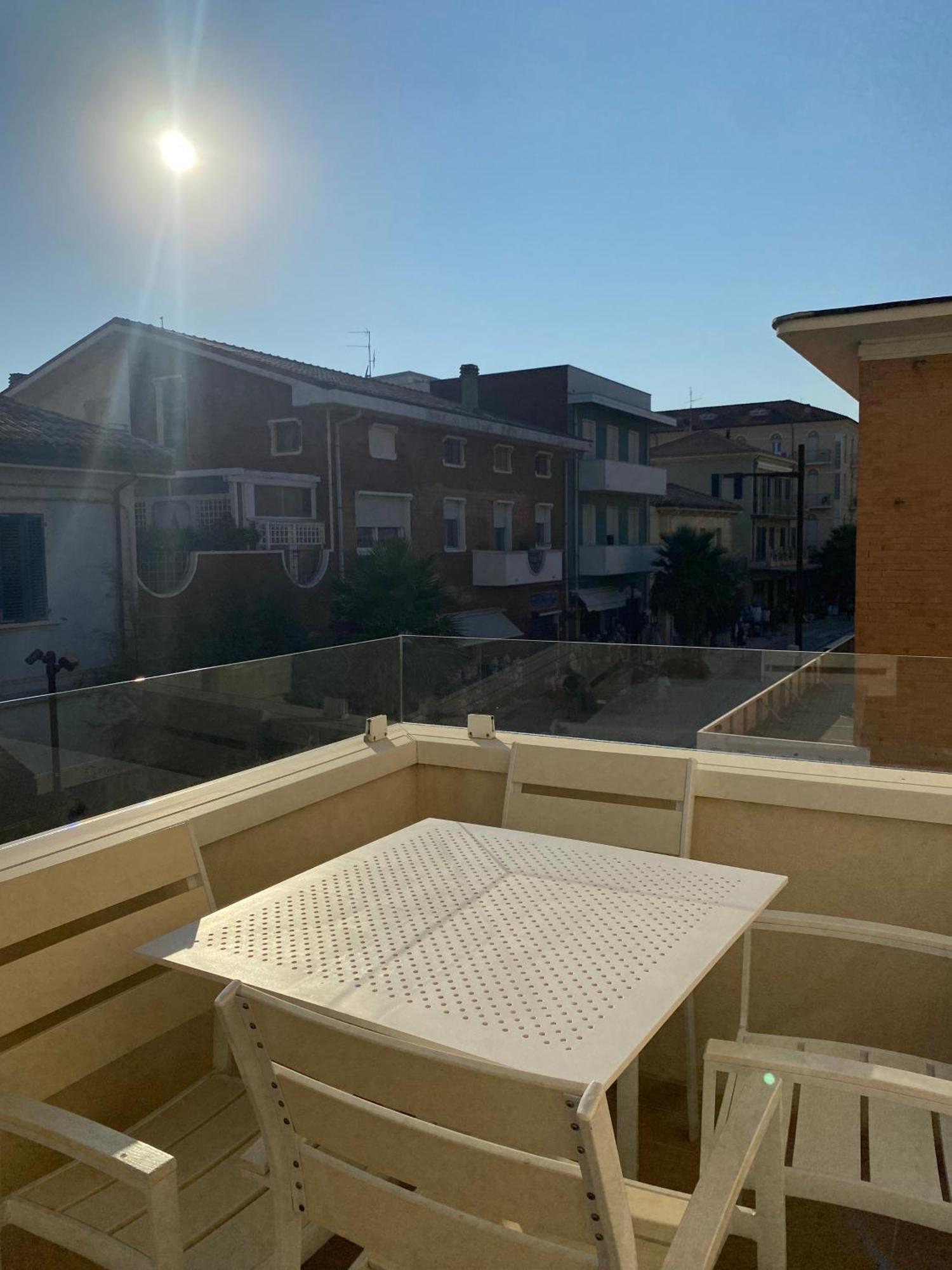 Marina Beach Aparthotel Rimini Exterior photo